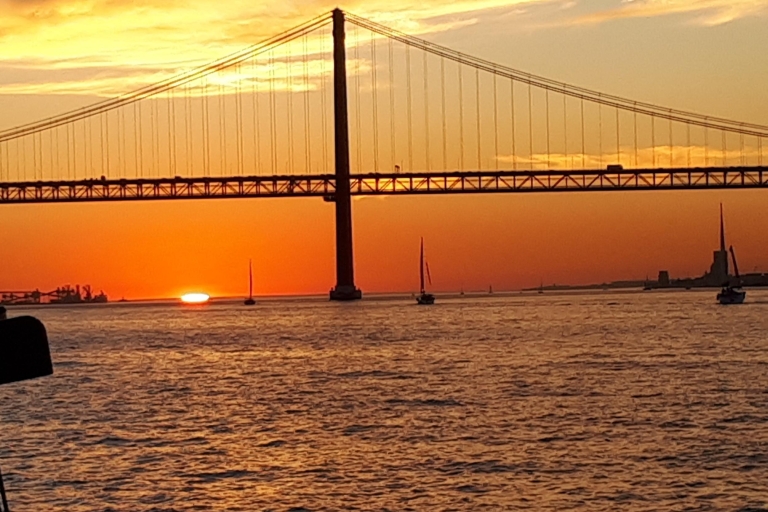 Lissabon: Historische SchnellboottourHistorische Schnellboottour durch Lissabon