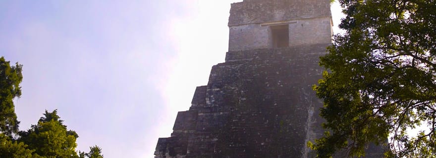 Au départ de Flores : Circuit de 2 jours à Tikal et Yaxhá