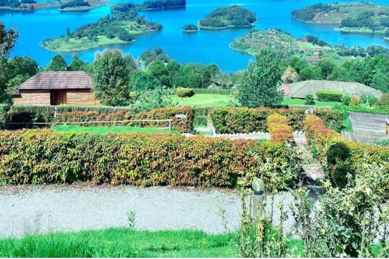 THREE (3) DAYS UGANDA GORILLA SAFARI WITH LAKE BUNYONYI.