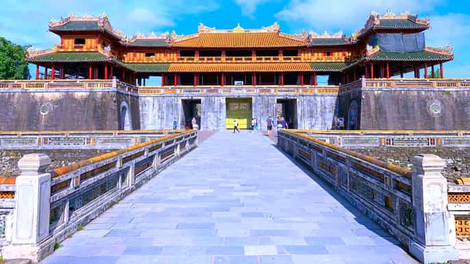 hue historical tour from da nang