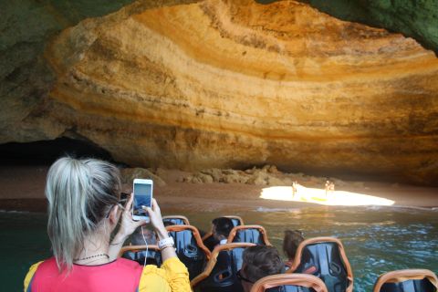 Vilamoura: tour in barca delle grotte di Benagil e ingresso