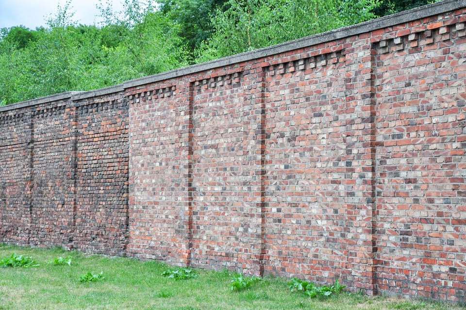 Warsaw Ghetto Jewish Cemetery And Polin Museum Private Tour Getyourguide 9287