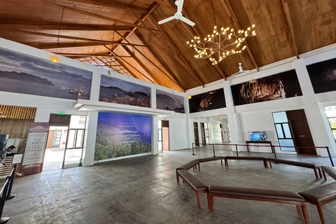 Depuis Puerto Princesa : Visite de la grotte de Tabon avec déjeunerAccès au musée avec déjeuner