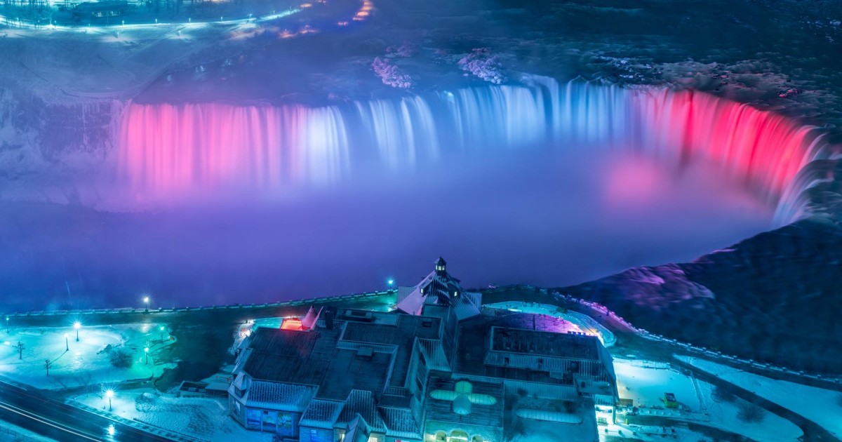 Niagara Falls, Canada Evening Lights Bus Tour from Toronto Toronto