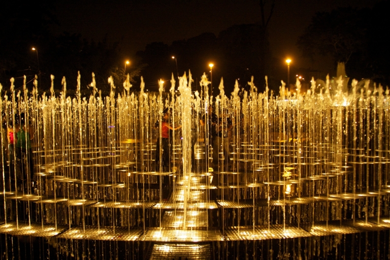 Lima : Circuit aquatique magique et dîner-spectacle