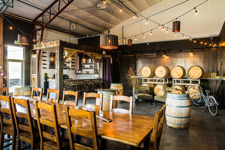 From Seattle: Snoqualmie Falls & Woodinville Wine Tasting Summer: Snoqualmie Falls & Wine Tasting (3 Wineries)