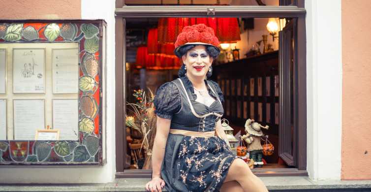 Freiburg: Stadtrundgang mit Drag Queen Betty BBQ