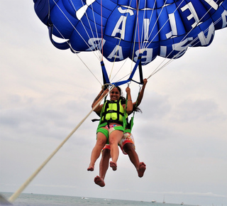 Parasailing in Sansibar-Stadt