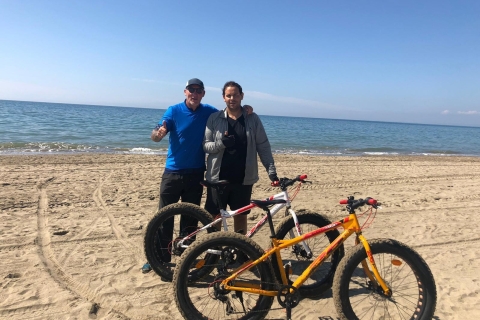 Malaga: Prywatna wycieczka rowerowa z przewodnikiemMalaga: wycieczka rowerowa z przewodnikiem