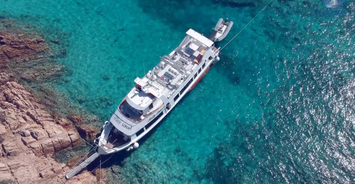 From Palau: La Maddalena Archipelago Full-Day Boat Tour