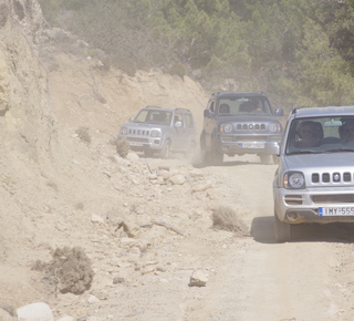 Tour in jeep a Rodi