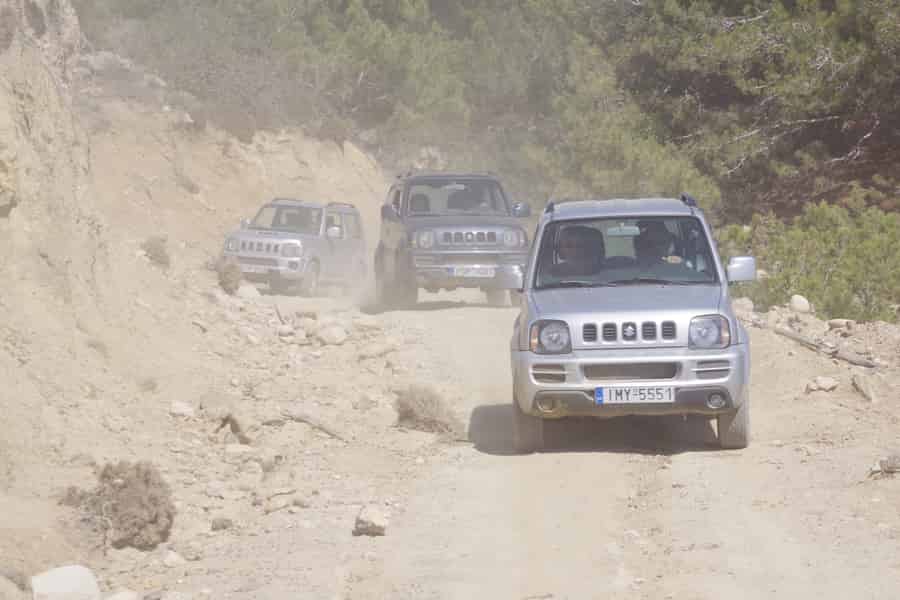 Rhodos: 4x4 Self-Drive Jeep Tour mit Abholung im Norden. Foto: GetYourGuide