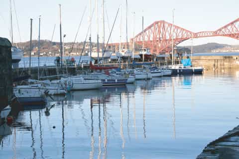 Edinburgh: Hop-On Hop-Off Bus Tours & Firth of Forth Cruise