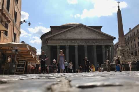Rome: Private 3-Hour Tour by Chauffeur-Driven Vehicle