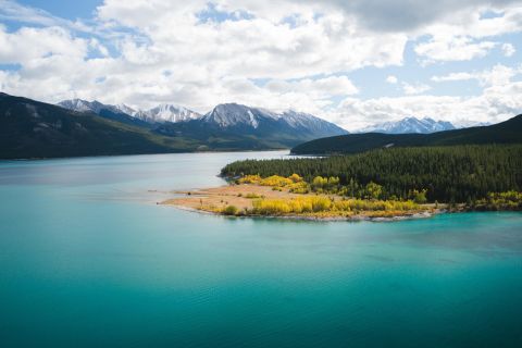 Montagne Rocciose canadesi: volo in elicottero con escursione esplorativa