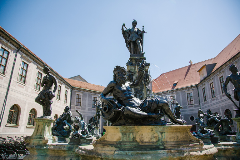 Munich: Bike Tour with Beer Garden Break