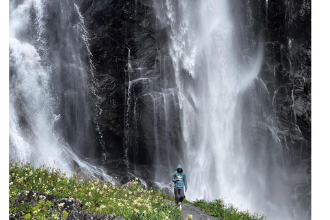 Bergen: Cachoeiras particulares e maravilhas do fiorde da Noruega