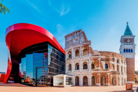 Ab Barcelona: PortAventura World & Ferrari Land Tagestour