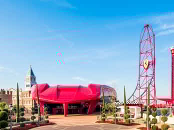 Tagestour ab Barcelona: PortAventura World & Ferrari Land Tagestour ab Barcelona: PortAventura World & Ferrari Land