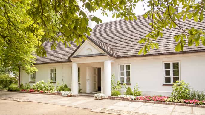 zelazowa wola frederic chopin halfday private tour