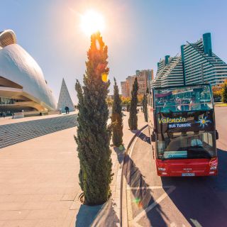 Valencia: autobus Hop-on Hop-off per 48 ore e Oceanogràfic