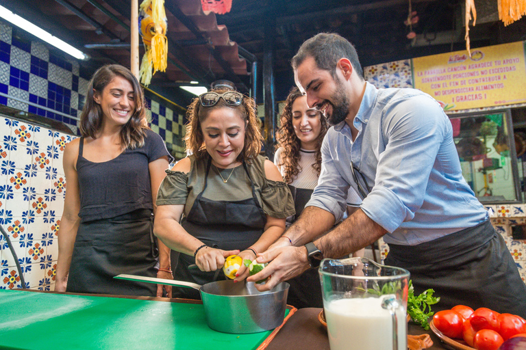 Cancún : Cours de cuisine et visite du marché avec transport