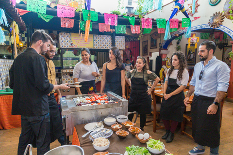 Cancún: lezione di cucina e tour opzionale del mercato localeSolo lezioni di cucina