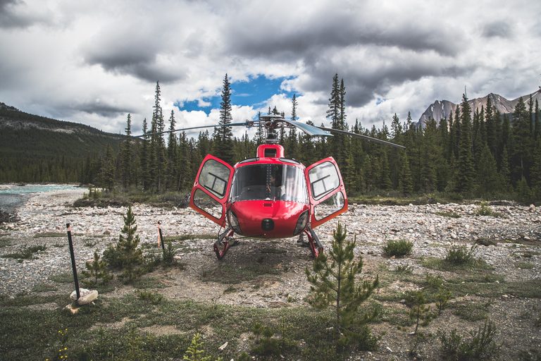 Rocosas Canadienses: Vuelo en helicóptero con excursión de exploraciónVuelo de 30 minutos y senderismo de 1 hora