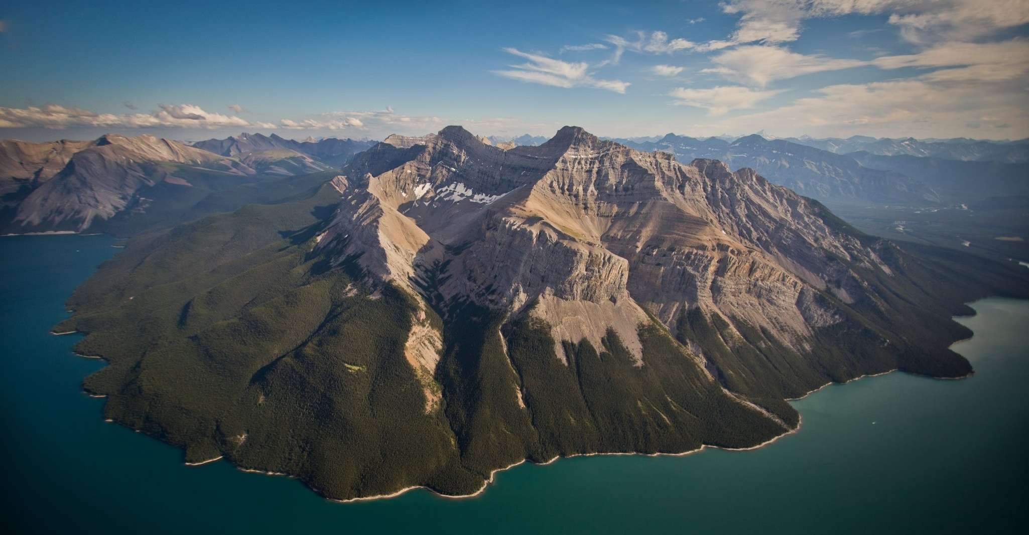 Canadian Rockies, Helicopter Flight with Exploration Hike - Hizvo