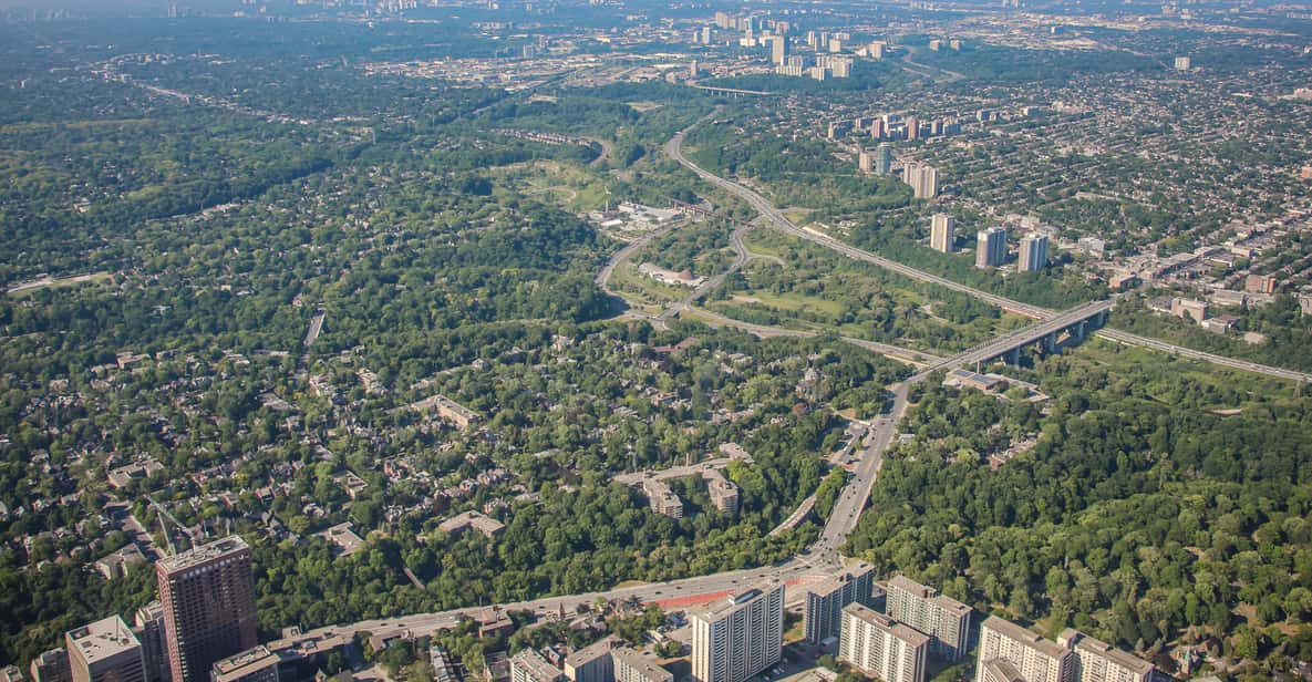 Toronto: City Sightseeing Helicopter Tour