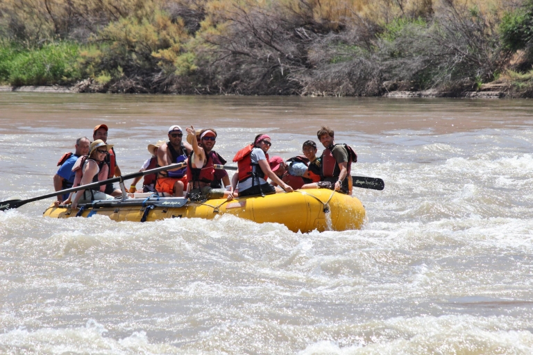 Desde Moab: Canyonlands 4x4 Drive y Colorado River Rafting