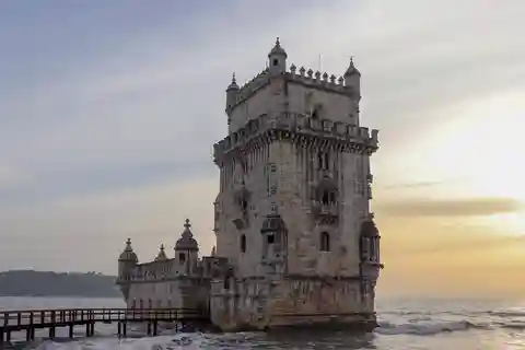 Lisbona: tour guidato di 3 ore alla Torre di Belém