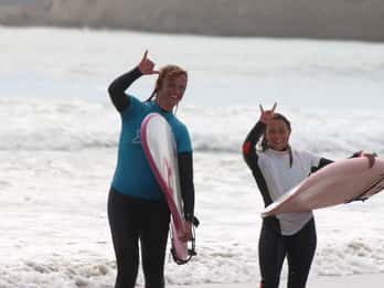 Matosinhos: Surfing Lesson with Equipment