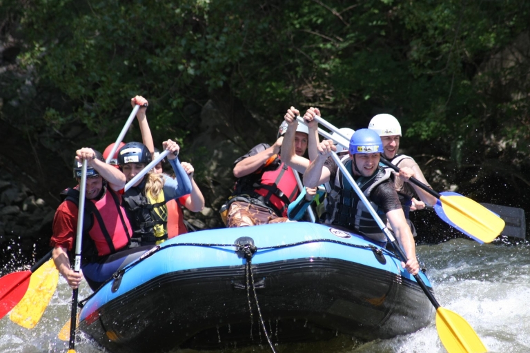 Sofia: Struma River Rafting Tour und Besuch des Rila KlostersSofia: Struma-Fluss-Rafting-Tour und Rila-Kloster-Shuttle