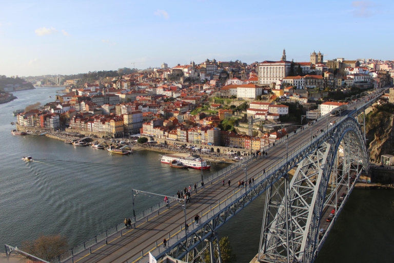 Porto: Vila Nova de Gaia City Discovery Game Discovery Game in English