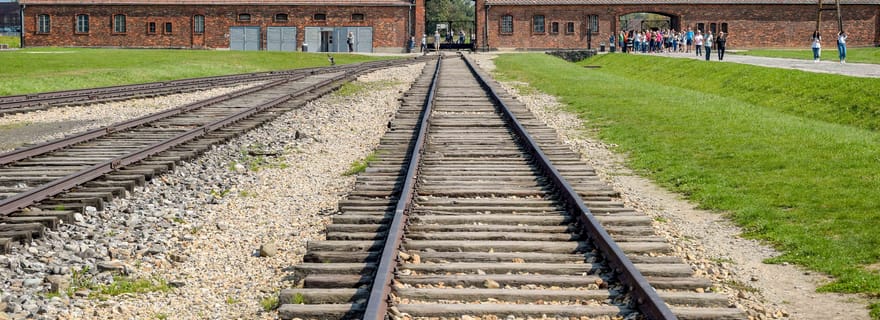 Auschwitz-Birkenau : Le billet coupe-file et la visite guidée