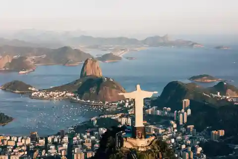 Rio de Janeiro: Entrada oficial al Cristo Redentor en el Tren del Corcovado