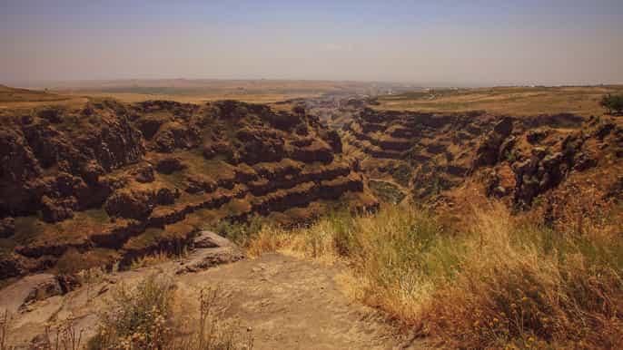 from yerevan kasakh gorge trekking