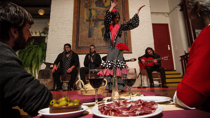 barselona tapas yemeği ile flamenko gösterisi