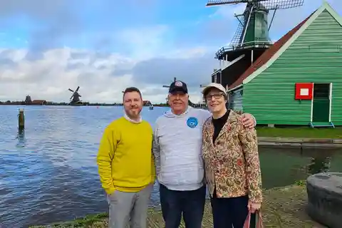 From Amsterdam, Private tour in Tesla, Windmills & Volendam.