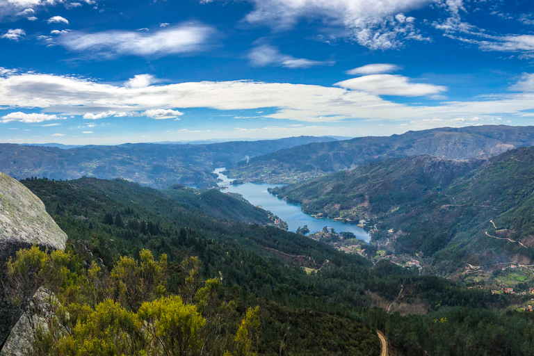 Porto: Peneda-Gerês National Park Tour with Kayaking & Lunch