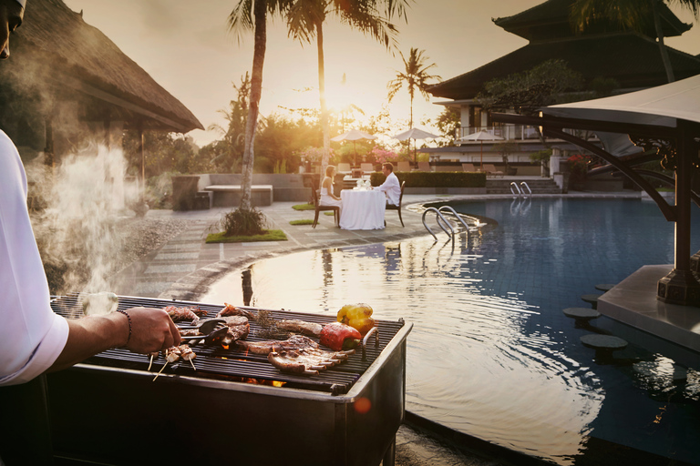 Ubud: romantyczna kolacja przy grillu przy basenieBalijski grill