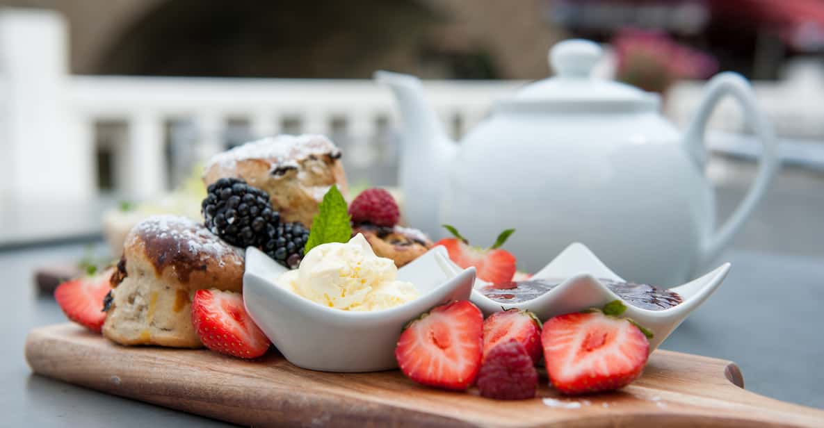 Oxford: Afternoon Tea Sightseeing River Cruise