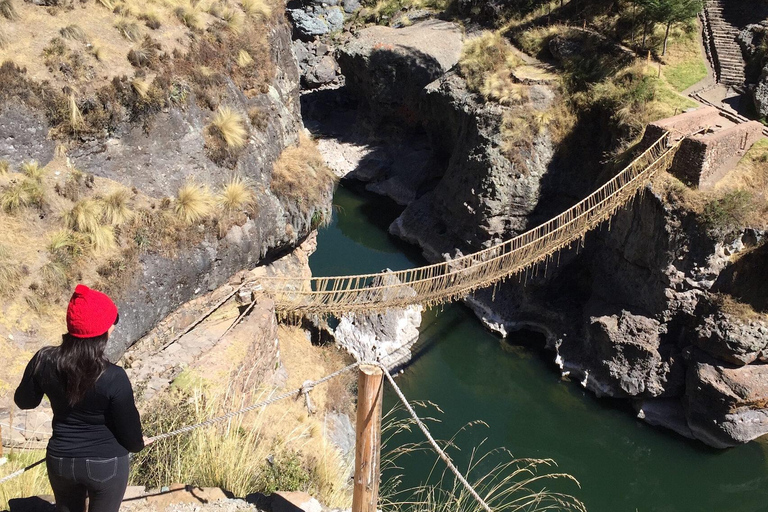 Cusco: Escursione di un giorno al Ponte Inca di Qeswachaka e alle 4 laguneCusco: Escursione di un giorno al ponte Inca di Qeswachaka e alle 4 lagune