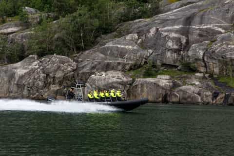 Eidfjord: 1-Hour Fjord RIB Tour