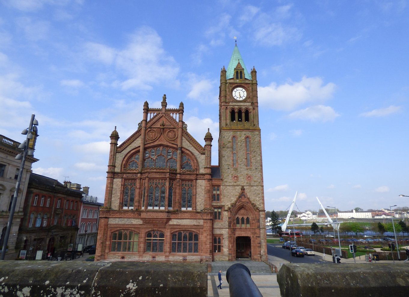 Derry: Walled City Private Tour