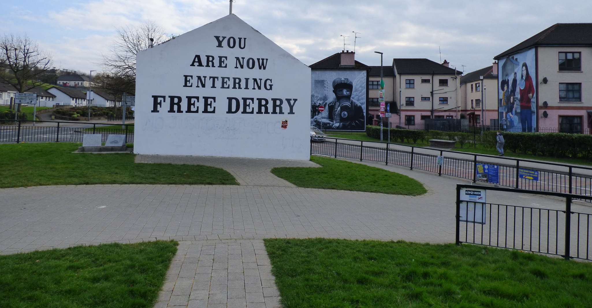 Bloody Sunday and Bogside Murals Private Guided Walking Tour ...