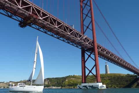 Lisbon: Sailing Tour on the Tagus River