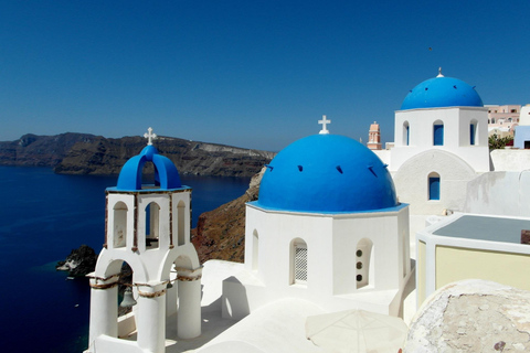 Excursión en grupo reducido por Santorini con cata de vinos y maridajeExcursión por la isla de Santorini con cata de vinos y maridaje