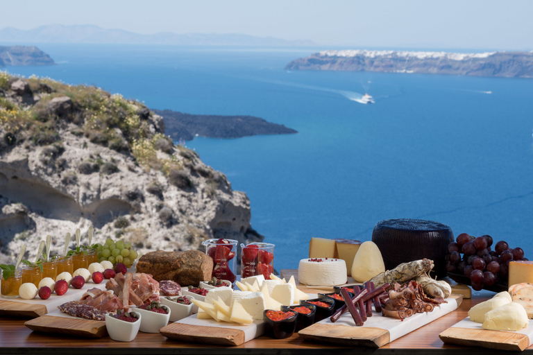 Santorini-tour met kleine groepen met wijnproeverij en voedselarrangementSantorini-eilandtour met wijnproeverij en foodpairing